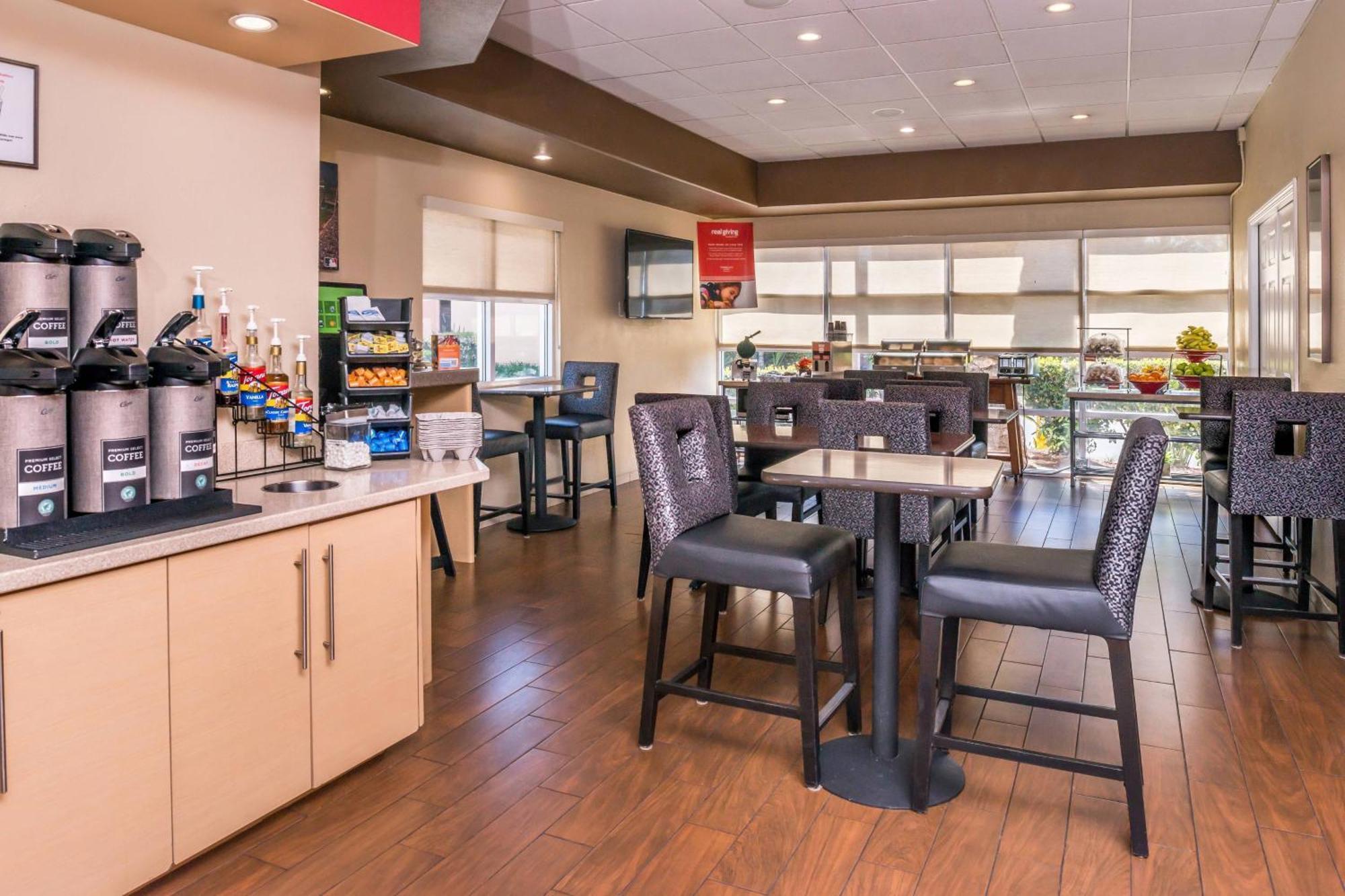 Towneplace Suites By Marriott Anaheim Maingate Near Angel Stadium Buitenkant foto
